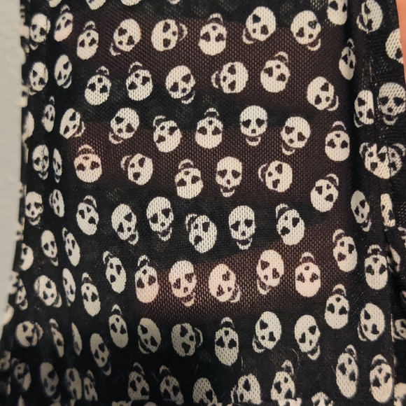 Skull Pattern Tank - Picture 5 of 11